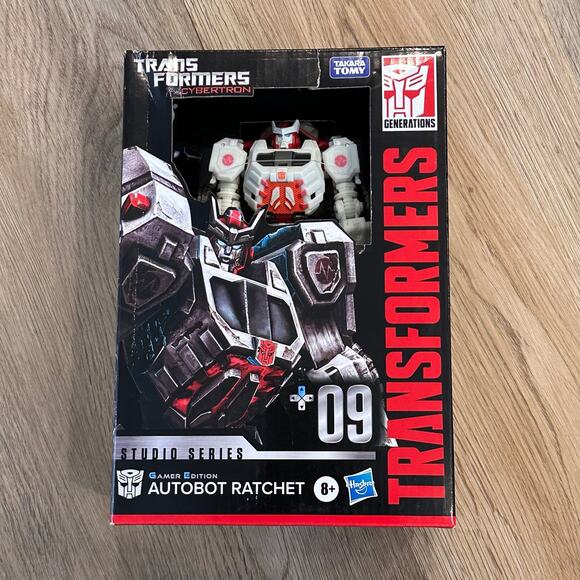 New Transformers Studio Series Voyager Transformers War for Cybertron 09 Ratchet